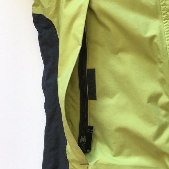 Women’s Columbia Omni Tech Jacket, S - Picture 8 of 15